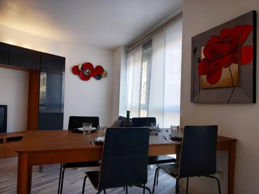 Superb Modern Apartment Клиши Экстерьер фото